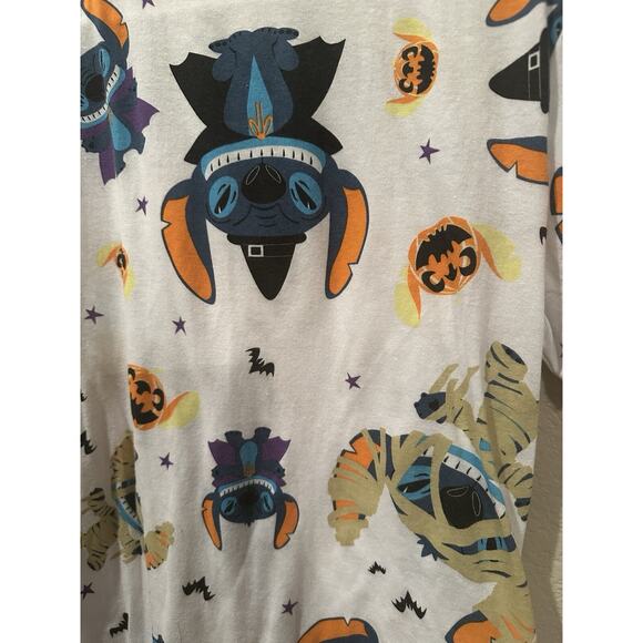 Disney Halloween Stitch 626 Vampire Mummy Bats & Pumpkins Tee Sz L - Picture 2 of 2